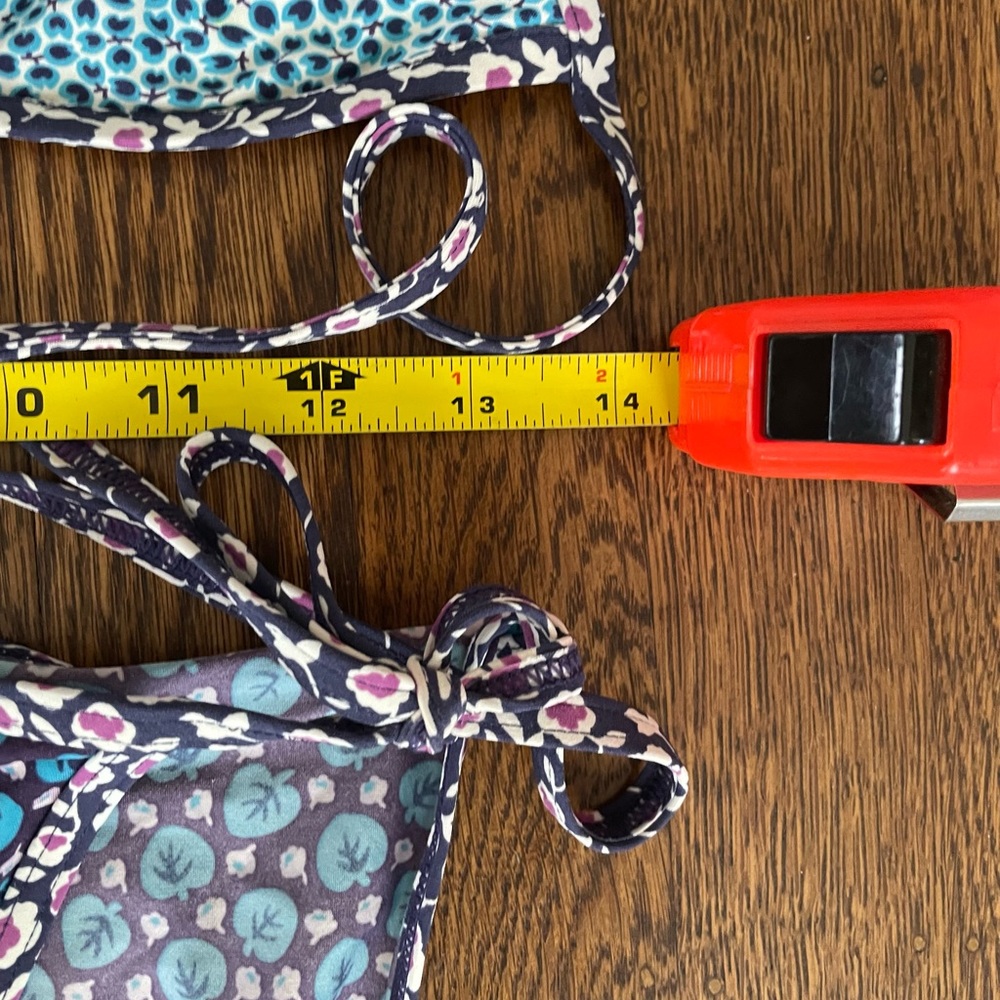 LIKE NEW!  bikini BOTTOM ONLY. Hygeine liner intact. MATCHING TOP AVAILABLE. - Picture 3 of 5